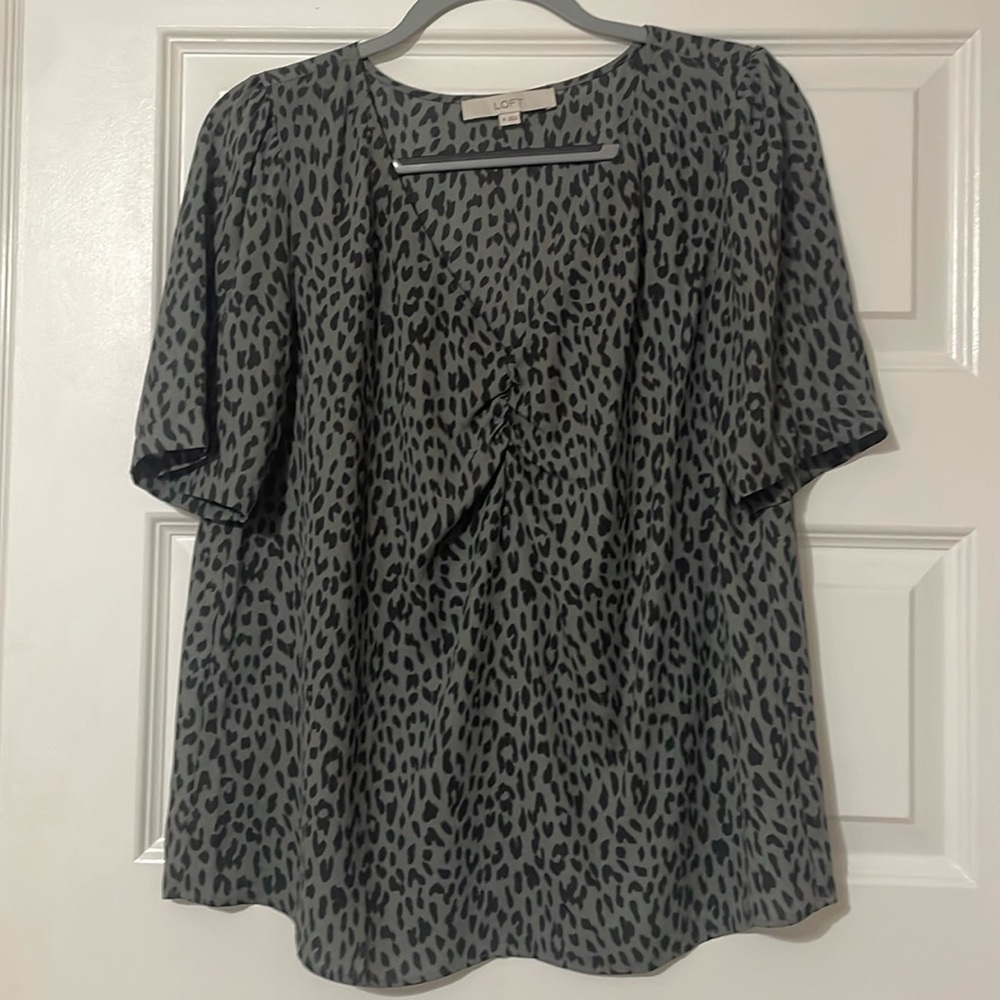 LOFT medium short-sleeved top